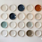 How to Decorate With Decorative Plates on a Wall on a Budget